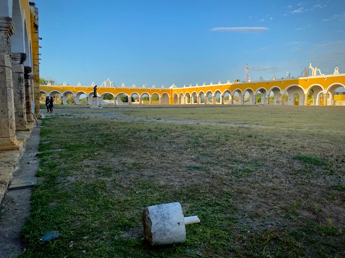 Convento franciscano de San Antonio de Padua de Izamal (Yucatán, México)
