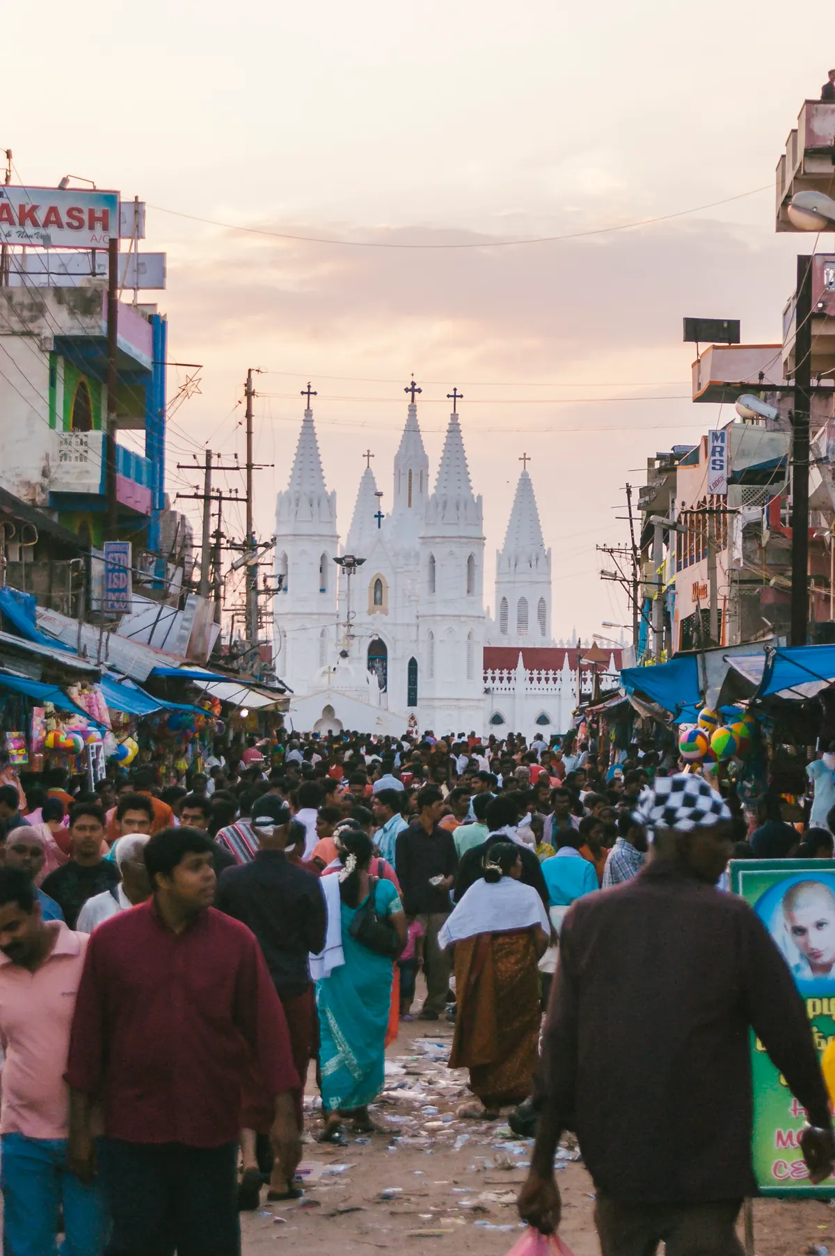 Basílica de Nuestra Señora de la Buena Salud de Vailankanni, en Tamil Nadu (India)