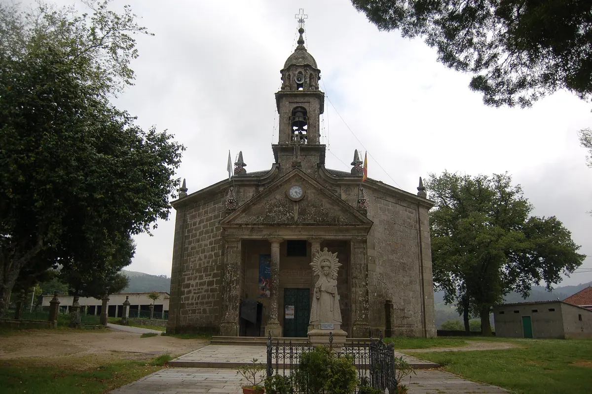 Santuario de Nuestra Señora de los Milagros de Amil, en Moraña (Pontevedra)