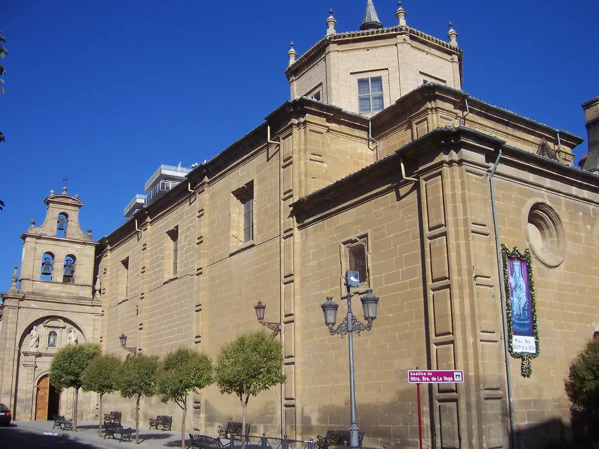 Basílica de Nuestra Señora de la Vega, en Haro (La Rioja)