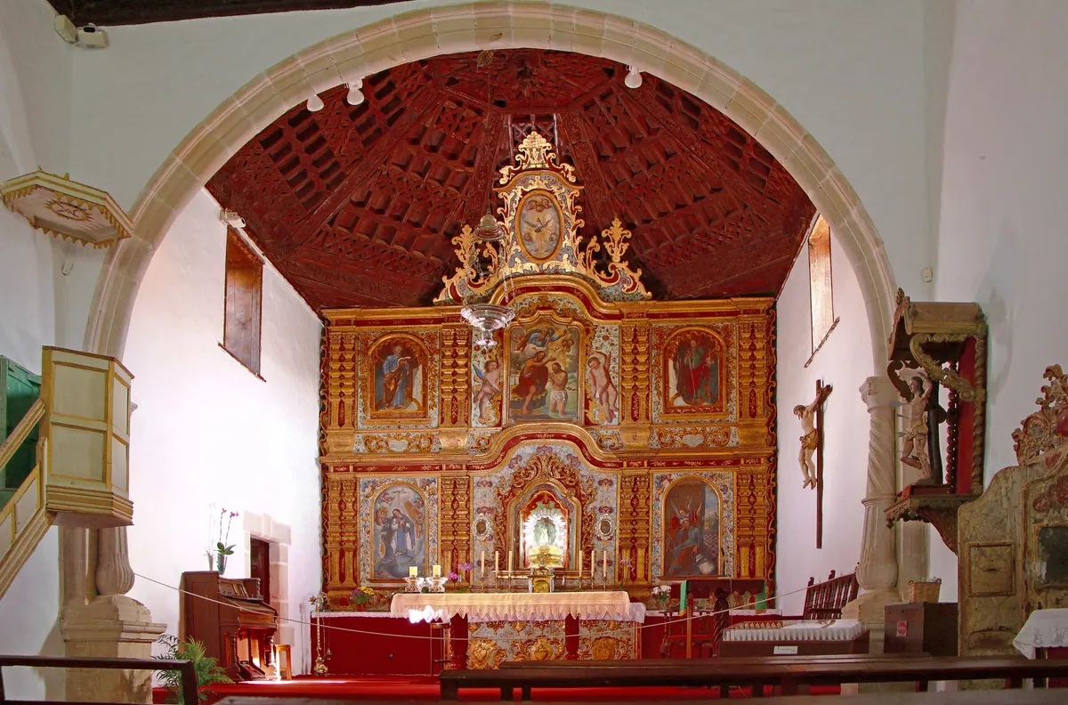 Iglesia-santuario de Nuestra Señora de la Peña, en Vega de Río Palmas (Fuerteventura)