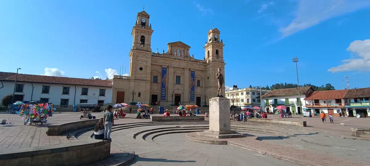 Basílica de Nuestra Señora del Rosario de Chiquinquirá (Boyacá, Colombia)