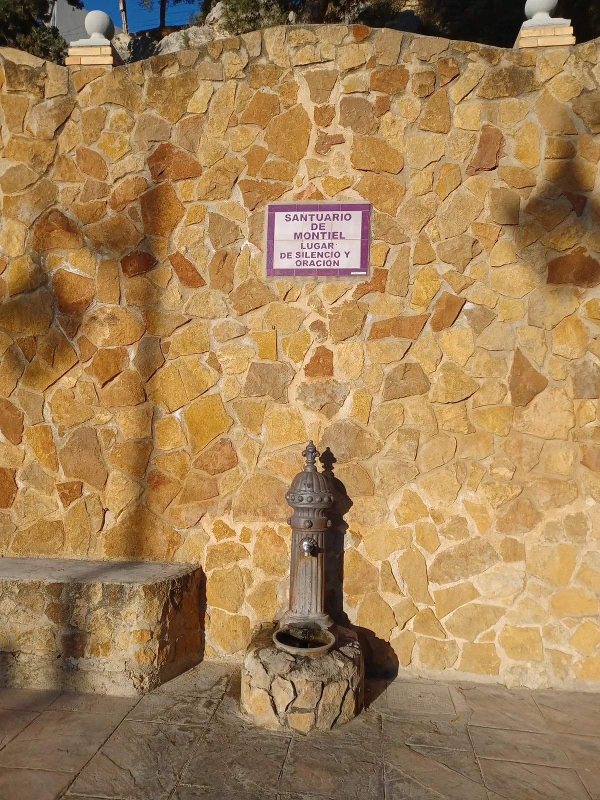 Santuario de Nuestra Señora de Montiel, en Benaguasil (Valencia)