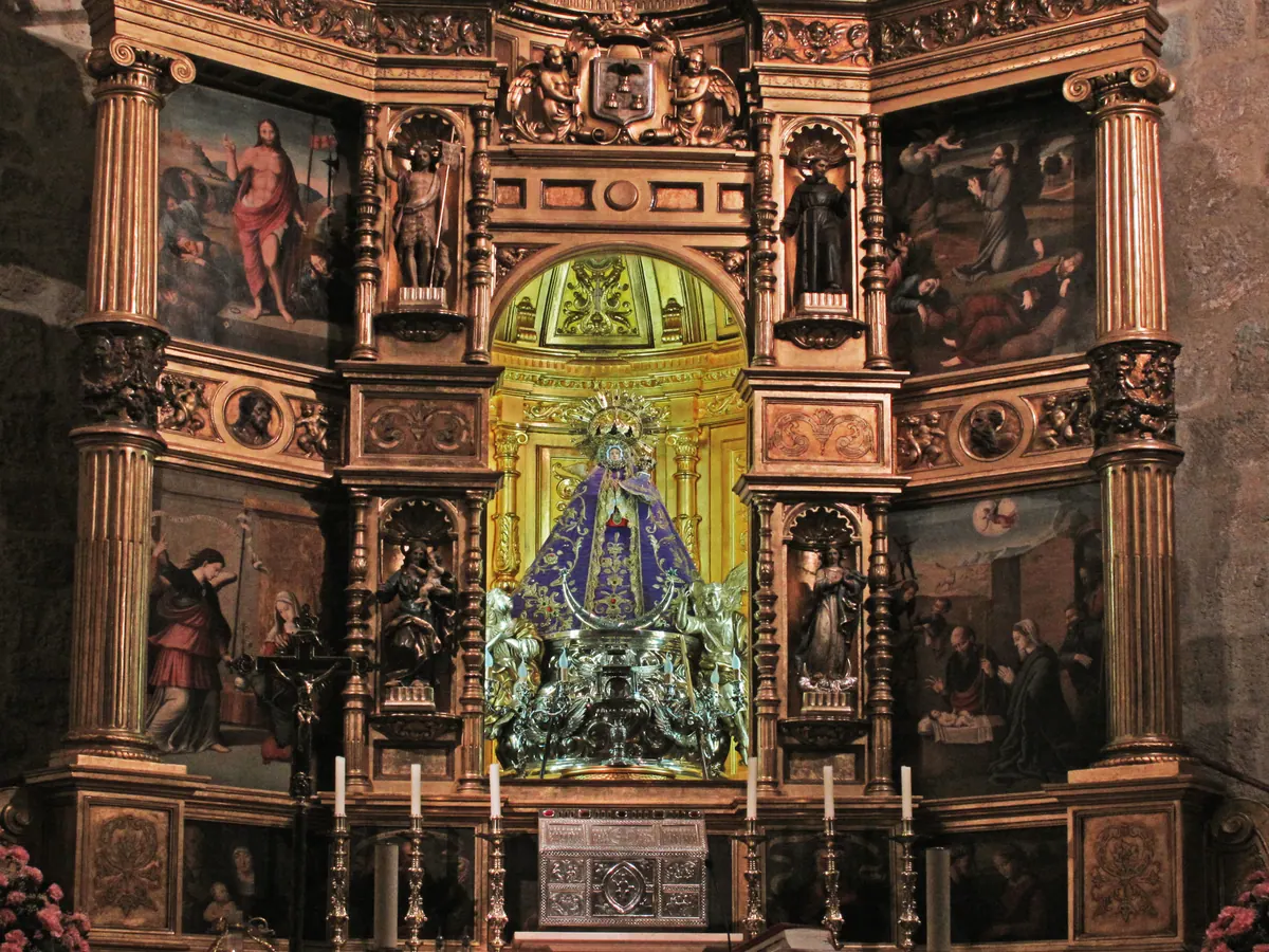 Imagen venerada de Nuestra Señora de los Llanos, patrona de Albacete, en su catedral
