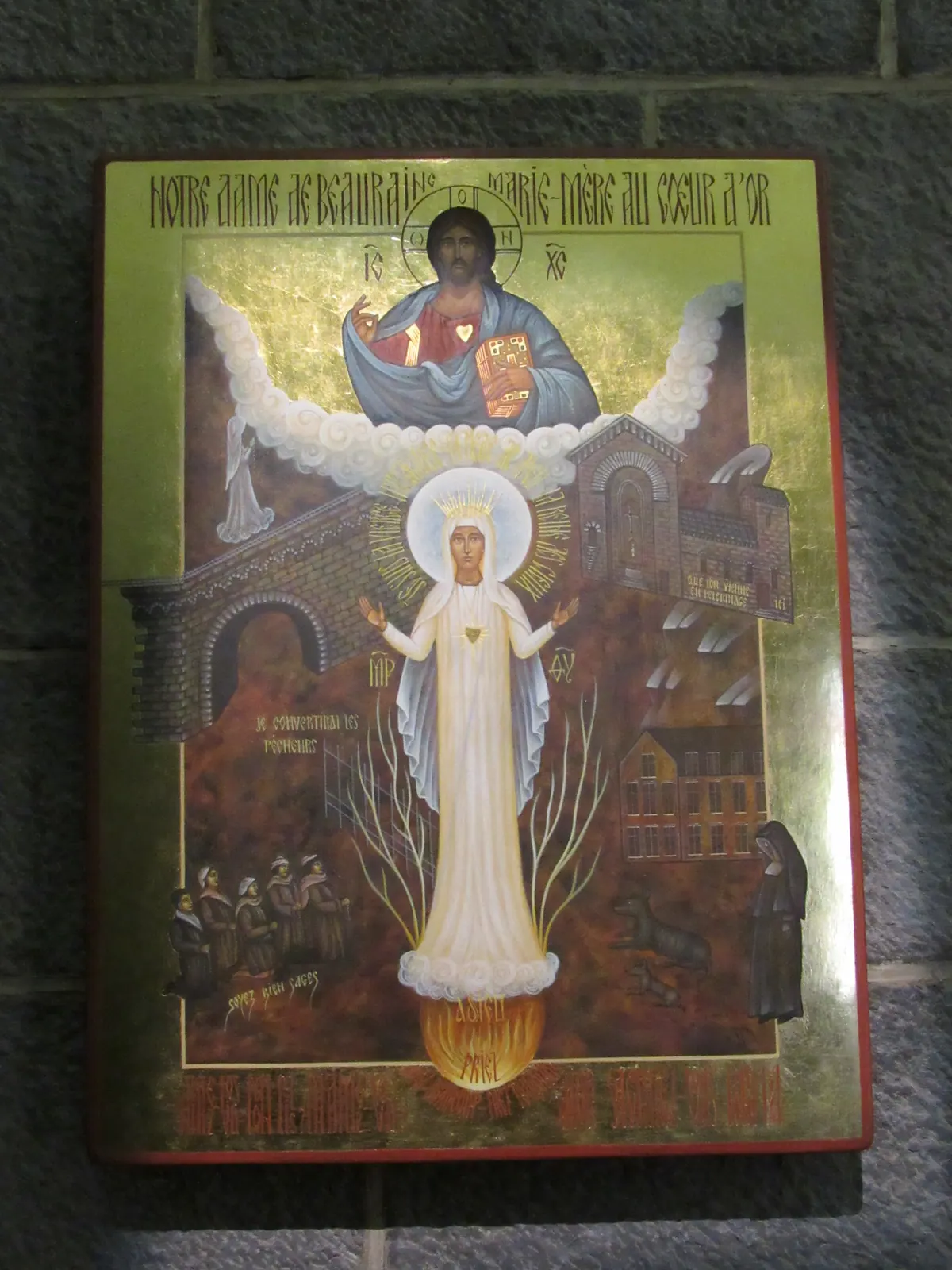 Imagen de Nuestra Señora de Beauraing, la Virgen del Corazón de Oro